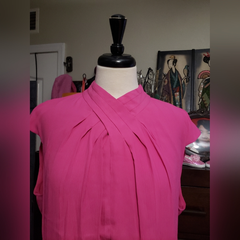 Women's Magenta Pleated Neck Midi Dress - Picture 11 of 11